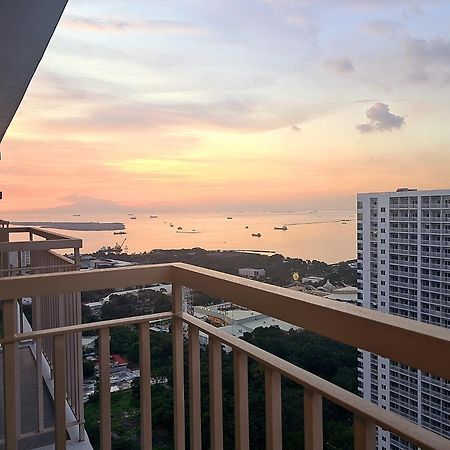 Cozy Penthouse 2Br Suite W Balcony - Amazing Manila Bay View And City Skyline Near Moa Πασάι Εξωτερικό φωτογραφία